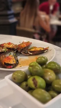 لوس مارانغوس مولينا لاريو