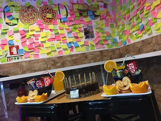 مطعم هانجر ستيشن، لشبونة