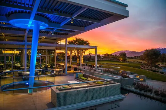 إسينا لاونج آند جريل