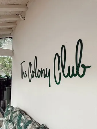 مطعم كولوني كلوب