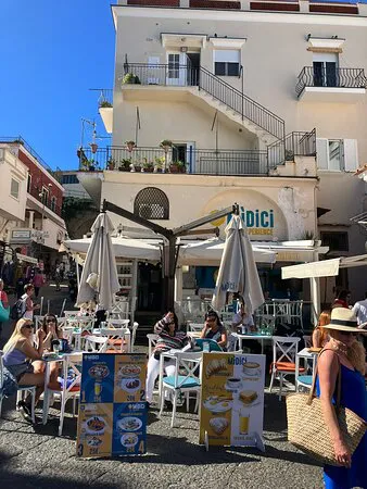 ميديسي غاسترونوميا كابري