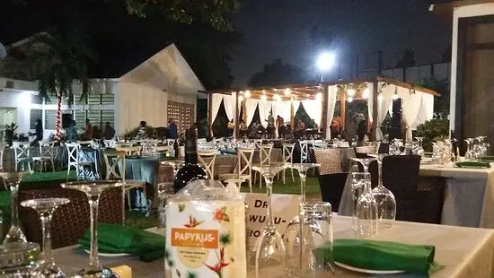 مطعم سوالو، أكرا - غانا