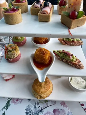 البيت الزجاجي