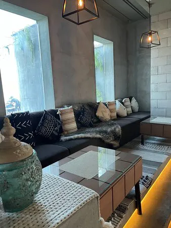 مطعم ذا هاوس