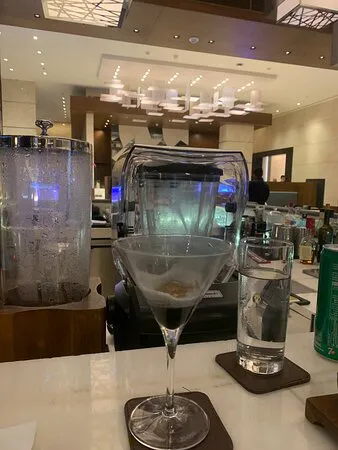 مطعم مانيلا ماريوت جريت روم