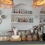 تريو كافيه، فتحية