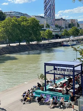 Taste! Food Market Am Donaukanal