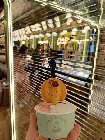Mona Lisa L'atelier Del Gelato / Athens