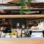 قهوة فلات وايت التخصصية - الهلال