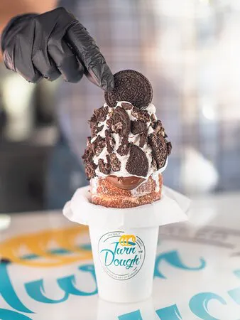 تحول العجين هوليوود