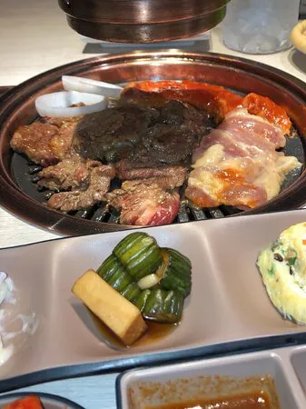 Yee Hwa Doha Souq Mall