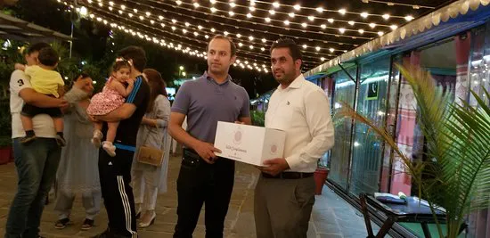 Des Pardes Restaurant