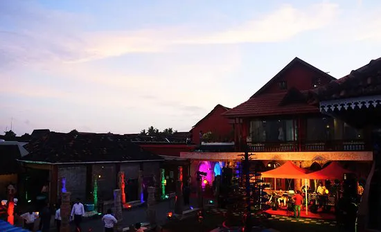 مطعم جينجر هاوس، كوتشي