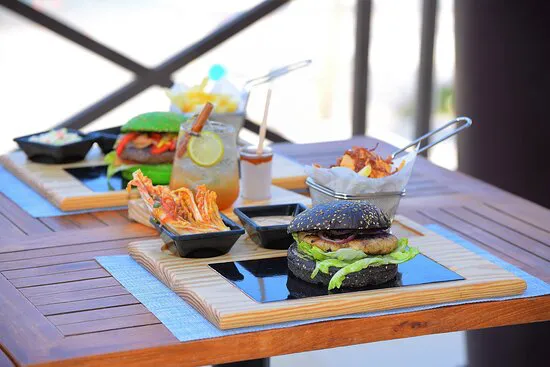 مطعم برجر باي، الغردقة