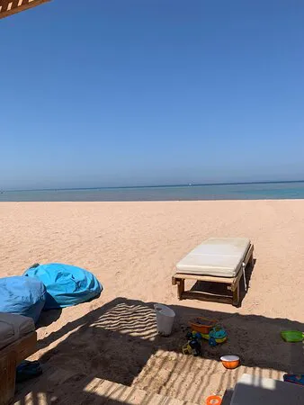 ذا سموكري بيتش الجونة