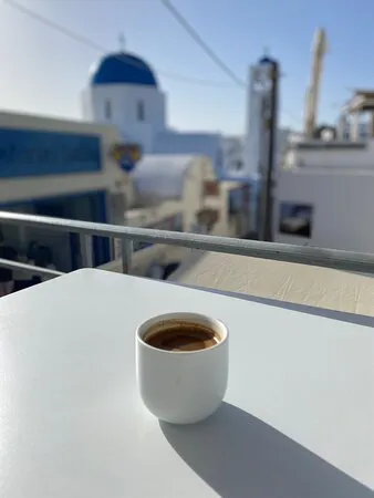 تري بامبيني سانتوريني