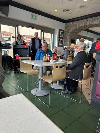 سانتا روزا المطبخ والمشروبات الروحية