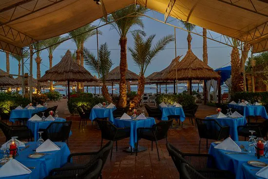 BBQ مطعم لبناني