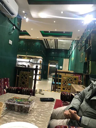 مطعم الذهب الأسود الحلال