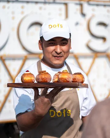 Dots Cafe - Alshamkha Branch