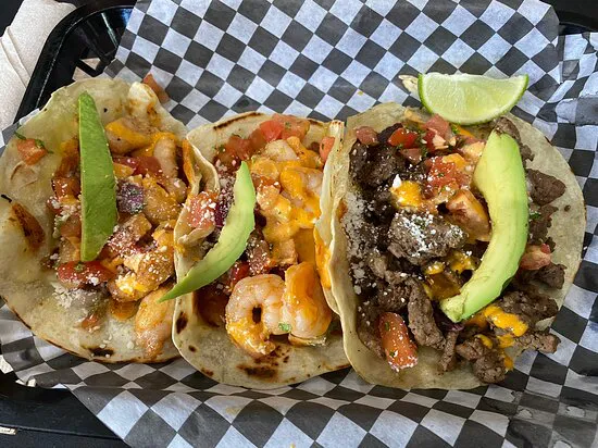 Baja Rick's Cantina (باللغة الإنجليزية).