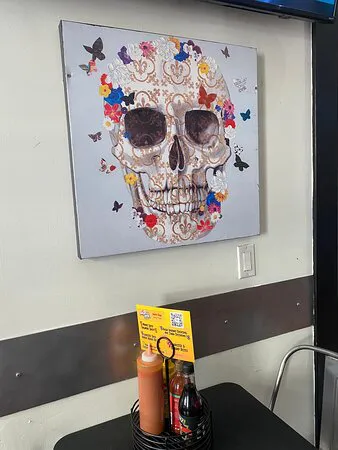 Baja Rick's Cantina (باللغة الإنجليزية).