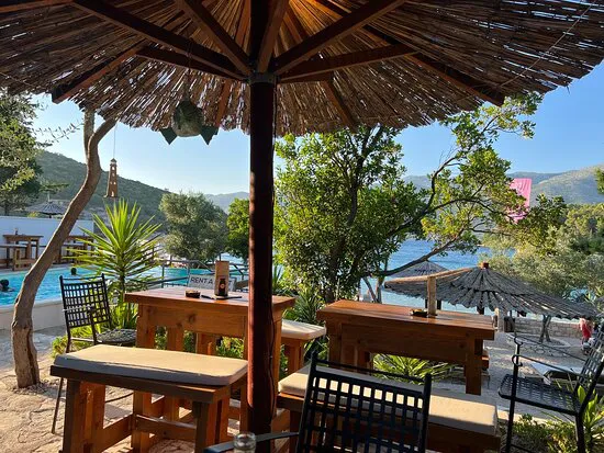La Banya Restaurant & Beach Bar