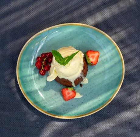 La Banya Restaurant & Beach Bar