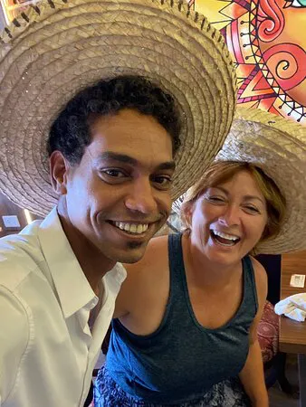 مطعم لا كانتينا