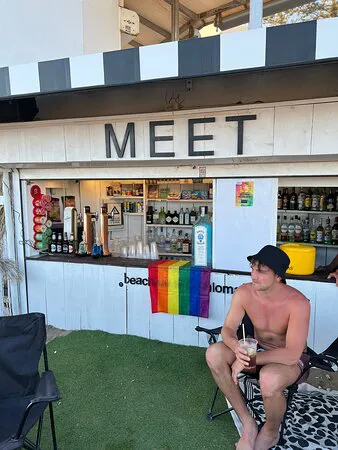 Meet Beach Bar