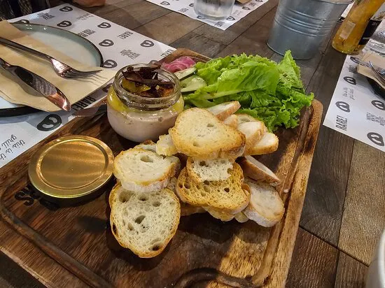 مطعم ون ورلد بوتشرز، مانيلا