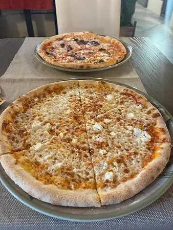 Ristorante & Pizzeria Perla