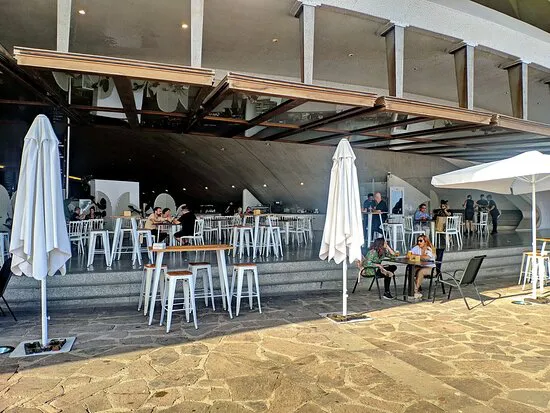 أليسيوس كافيه Audito rio