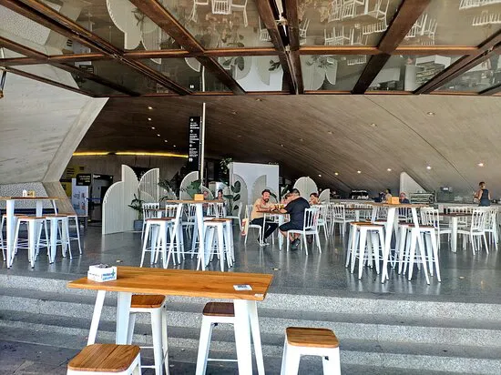 أليسيوس كافيه Audito rio