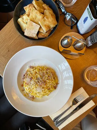 مطعم لوري مالاسترانا، براغ