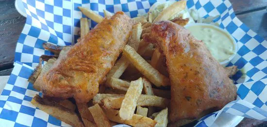 أوشن بيتش بيير كافيه