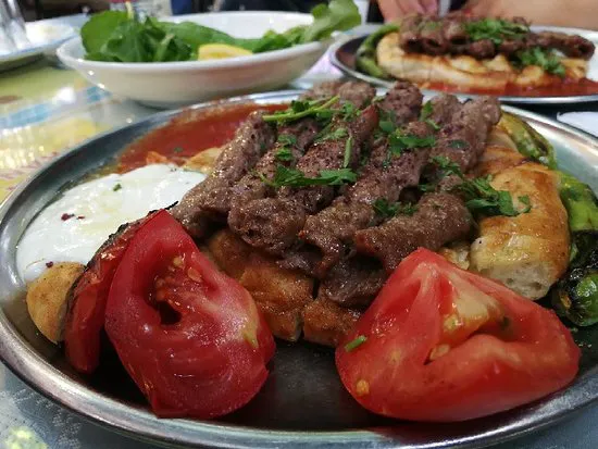 Doyuran Manisa Kebap