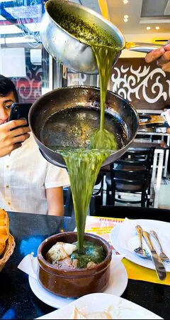 مطعم المصريين للمشويات