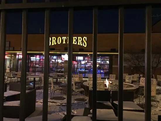 بار ومشاوي Brothers