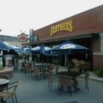 بار ومشاوي Brothers