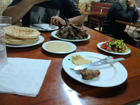 مطعم الضاحنة