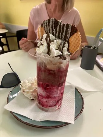 دولتشي فيتا