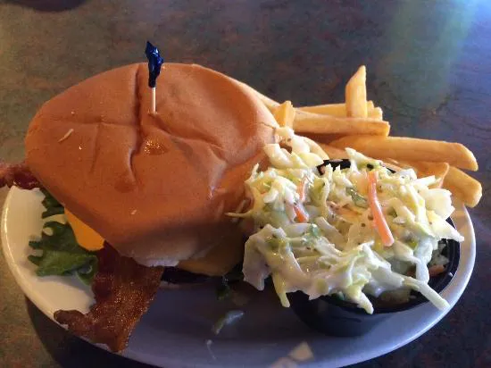 مطعم وبار هاوس أوف بلوز