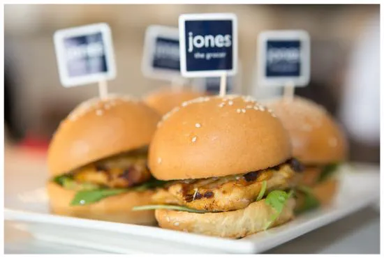 جونز ذا جروسر جيت مول