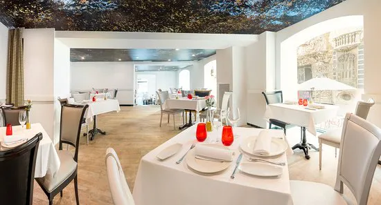 مطعم لو ماركيز