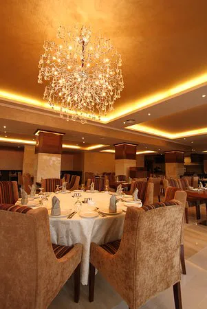 مطاعم ومحلات زوار