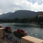 Broadmoor Golf Club غرفة الطعام والشواية