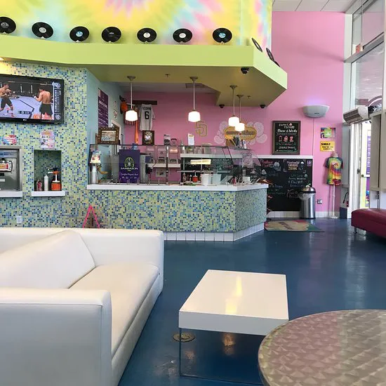 الحلو الأشياء المجمدة الزبادي