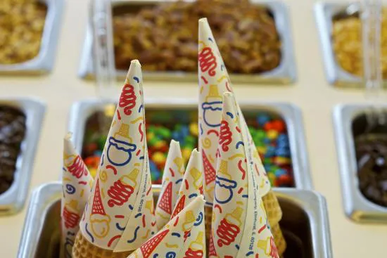 الحلو الأشياء المجمدة الزبادي