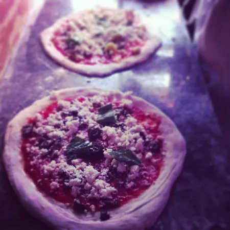 أونليوود بيتزا تراتوريا